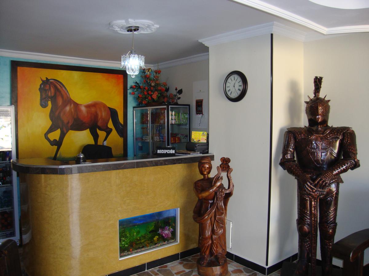 Hotel Emperatriz Armenia  Extérieur photo