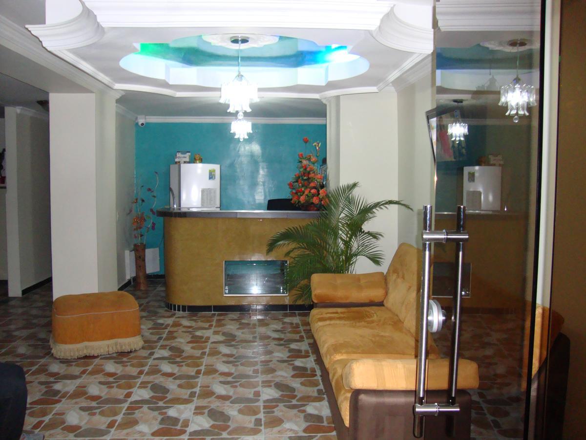 Hotel Emperatriz Armenia  Extérieur photo