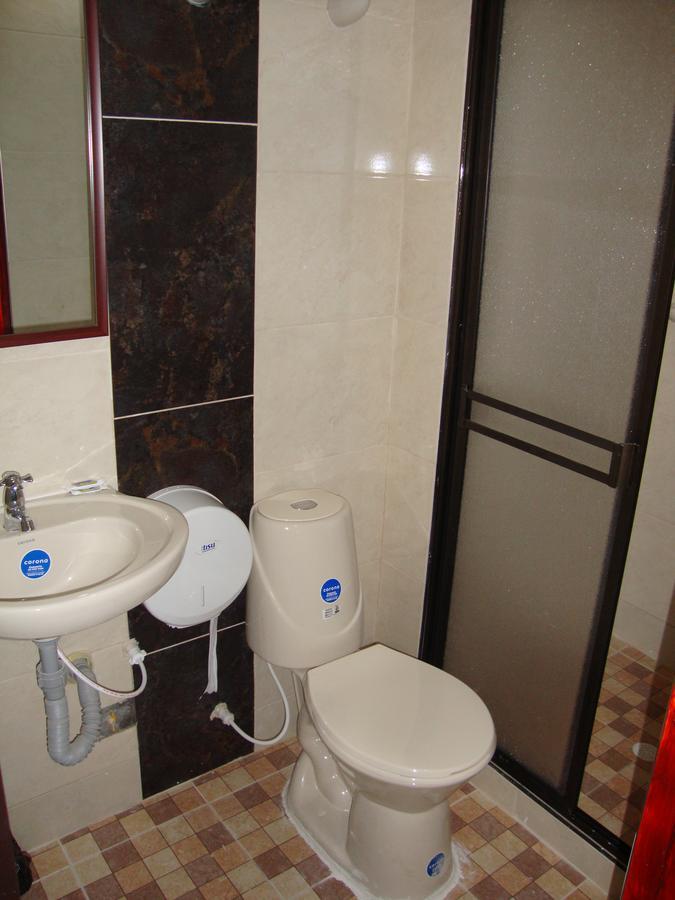 Hotel Emperatriz Armenia  Extérieur photo