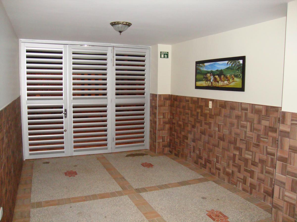 Hotel Emperatriz Armenia  Extérieur photo