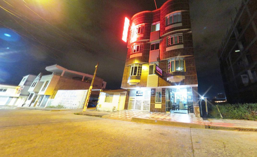 Hotel Emperatriz Armenia  Extérieur photo