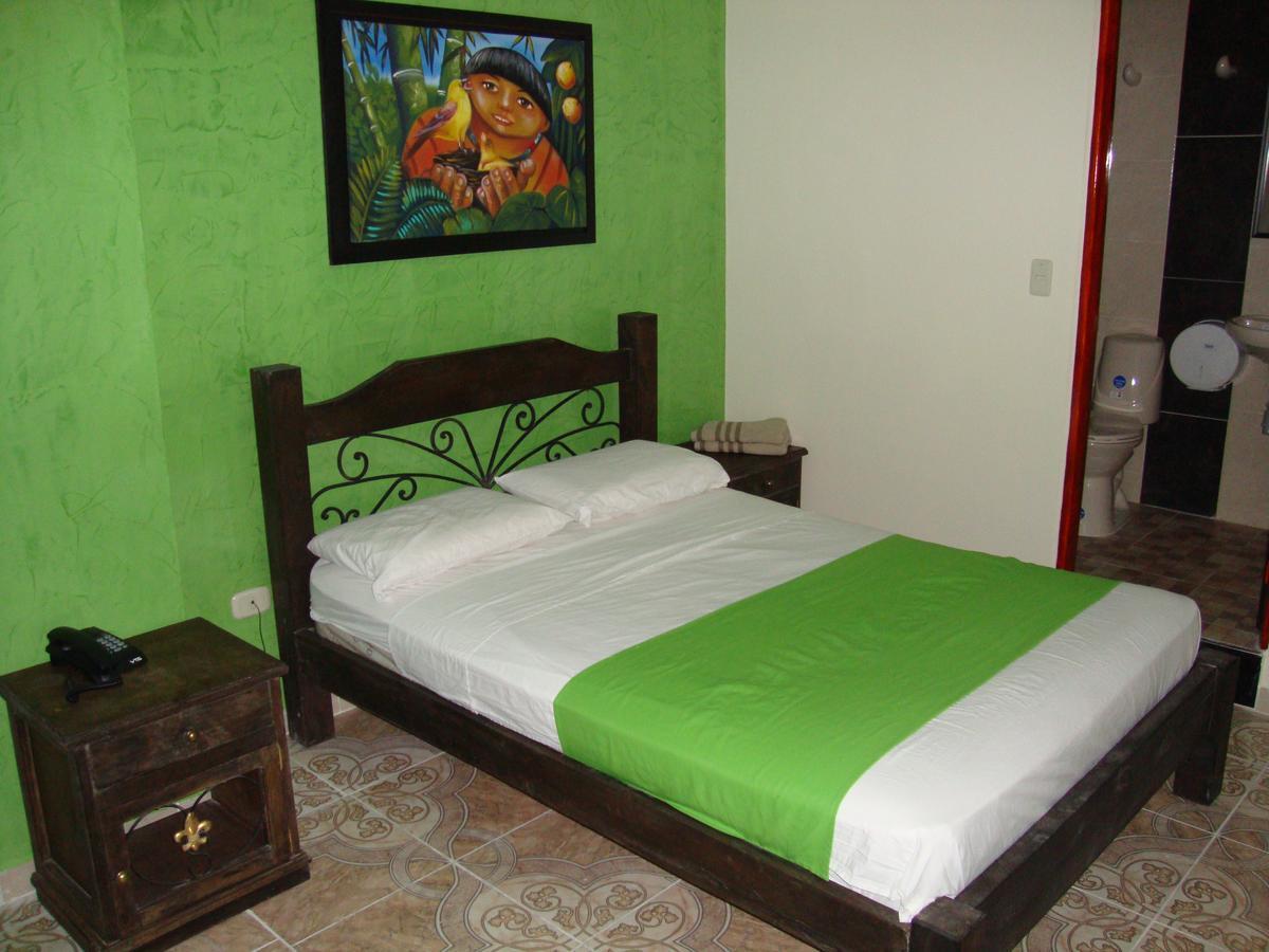 Hotel Emperatriz Armenia  Extérieur photo